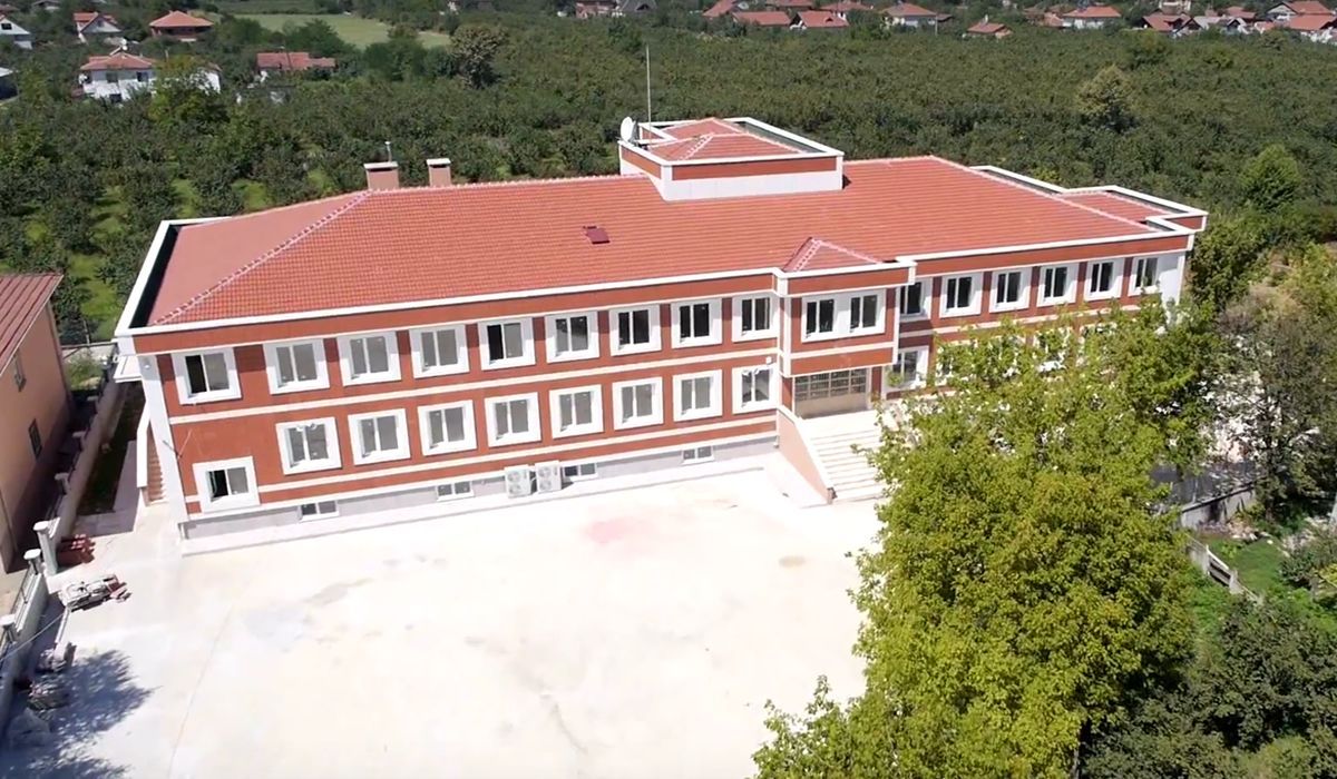 DÜZCE MERKEZ SANCAKLAR MAHALLESİNE AİT 8 DERSLİKLİ İLKÖĞRETİM OKULU